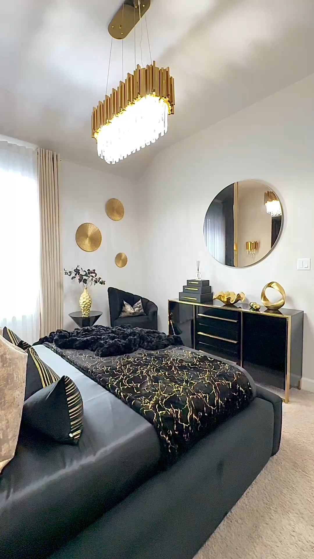 Chic black and gold bedroom décor. 🖤✨ 

Available discounts:
HM199 -  14% off HOMARY

#LTKHome #LTKSaleAlert