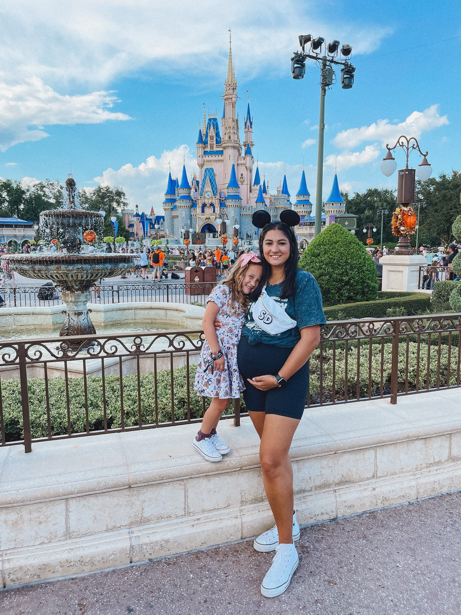 The comfiest maternity bike shorts for park days!✨
.
Disney world, wdw outfit, magic kingdom outfit, maternity clothes, maternity shorts, Disney world shirt, Disneyland outfit, pregnant Disney outfit, Disney world pregnant, fanny, Stoney clover lane, Disney bag, Disney fanny, Disney world must haves, Disneyland accessories, Epcot outfit, Disney family outfits, Amazon finds, Etsy finds, animal kingdom