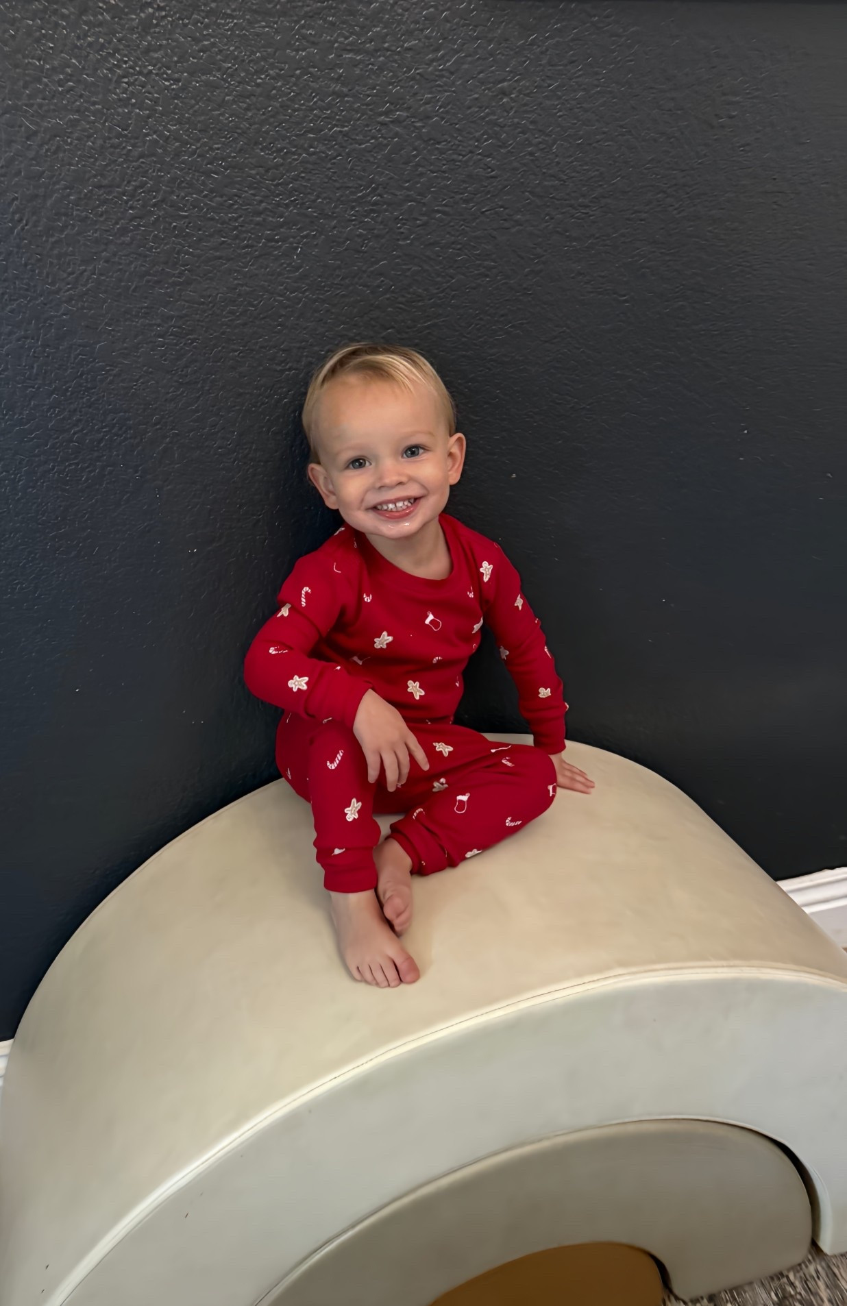 Toddler holiday pajamas + our favorite play couch setup 🎄✨both from Target! 
Linked both exact items below!



#LTKKids #LTKGiftGuide #LTKHoliday