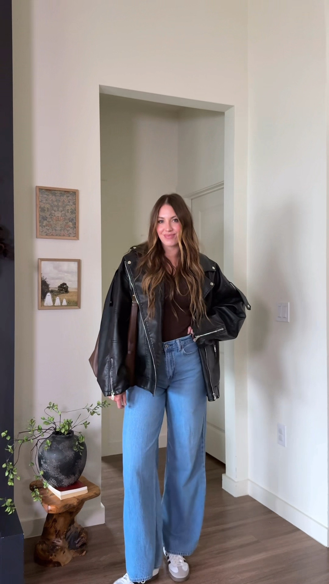 1 base, 4 looks as a rectangle body type! Wearing a 28 tall in jeans + medium in brown v-neck top (has a built in bra)👀😍

Medium tall in long coat, medium in oversized faux leather jacket, medium in brown jacket, medium in cardigan 

#LTKSeasonal #LTKStyleTip