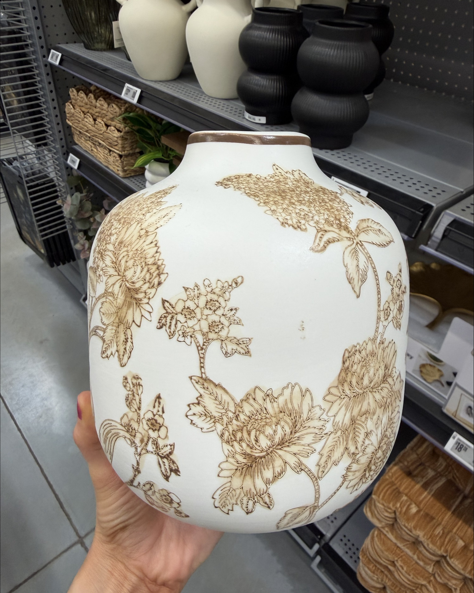 Walmart understood the assignment with these planters and vases 🌿 

#walmartfinds #walmarthome #walmartdecor #walmarthomefinds #homefinds #budgetdecor #homeonabudget #springdecor #homedecorideas #planterdecor #vasedecor #neutralhome #modernhomefinds #affordablehome #targetstylehome #cozyhomevibes #everydayhome #decorinspo #homeinspo #styledhome

#LTKSeasonal #LTKHome