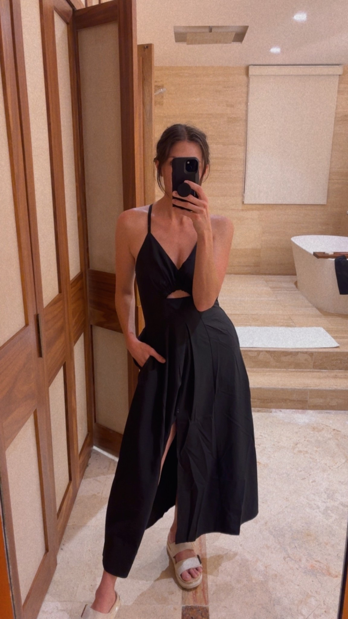 This dress is so flattering! Comes in lots of colors, has pockets and is on sale! 

#LTKSaleAlert #LTKFindsUnder50 #LTKWedding