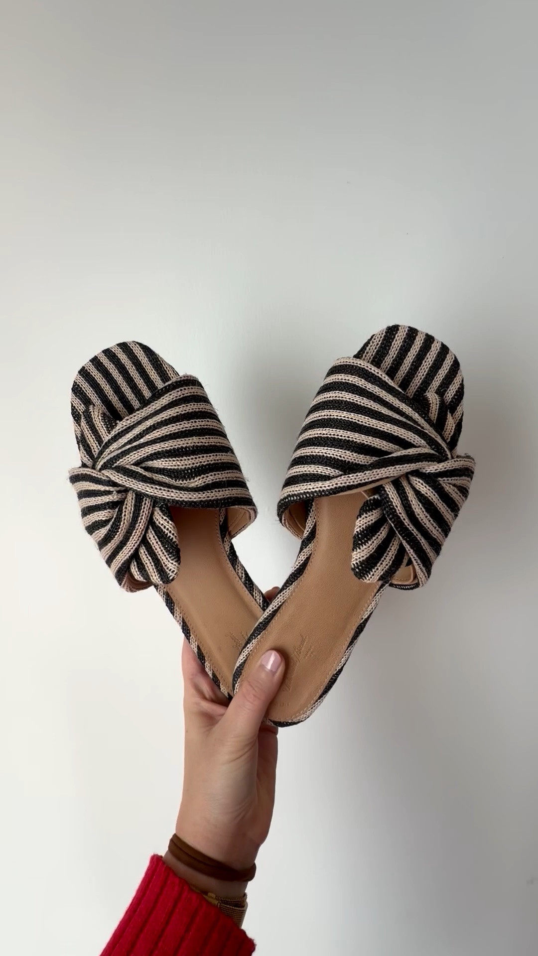 The cutest sandals, ever! Under $40 and fit TTS!

Target finds, target sale

#LTKootd #LTKMothersDay #LTKSaleAlert
