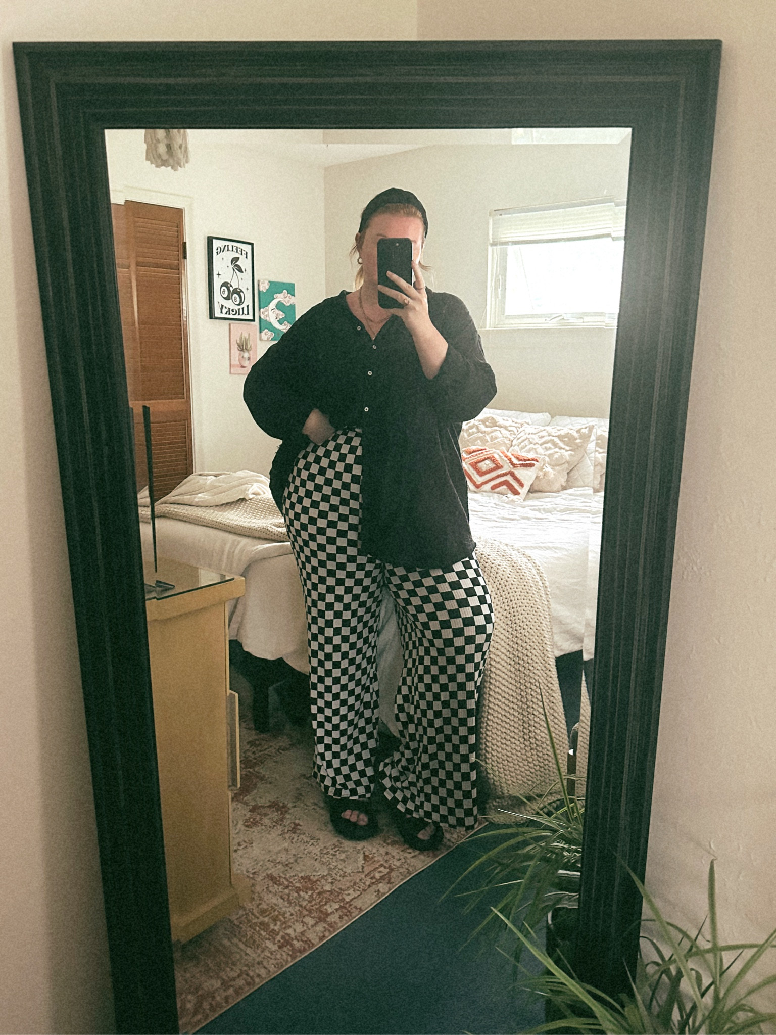 Chilly June fit💛 checkered pants are from Dressed In LaLa!! curvy girl plus size comfy outfit 

#LTKFindsUnder100 #LTKMidsize #LTKPlusSize