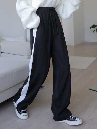 DAZY Drawstring Waist Contrast Side Seam Trousers
   SKU: sw2109165334185414      
          (660... | SHEIN