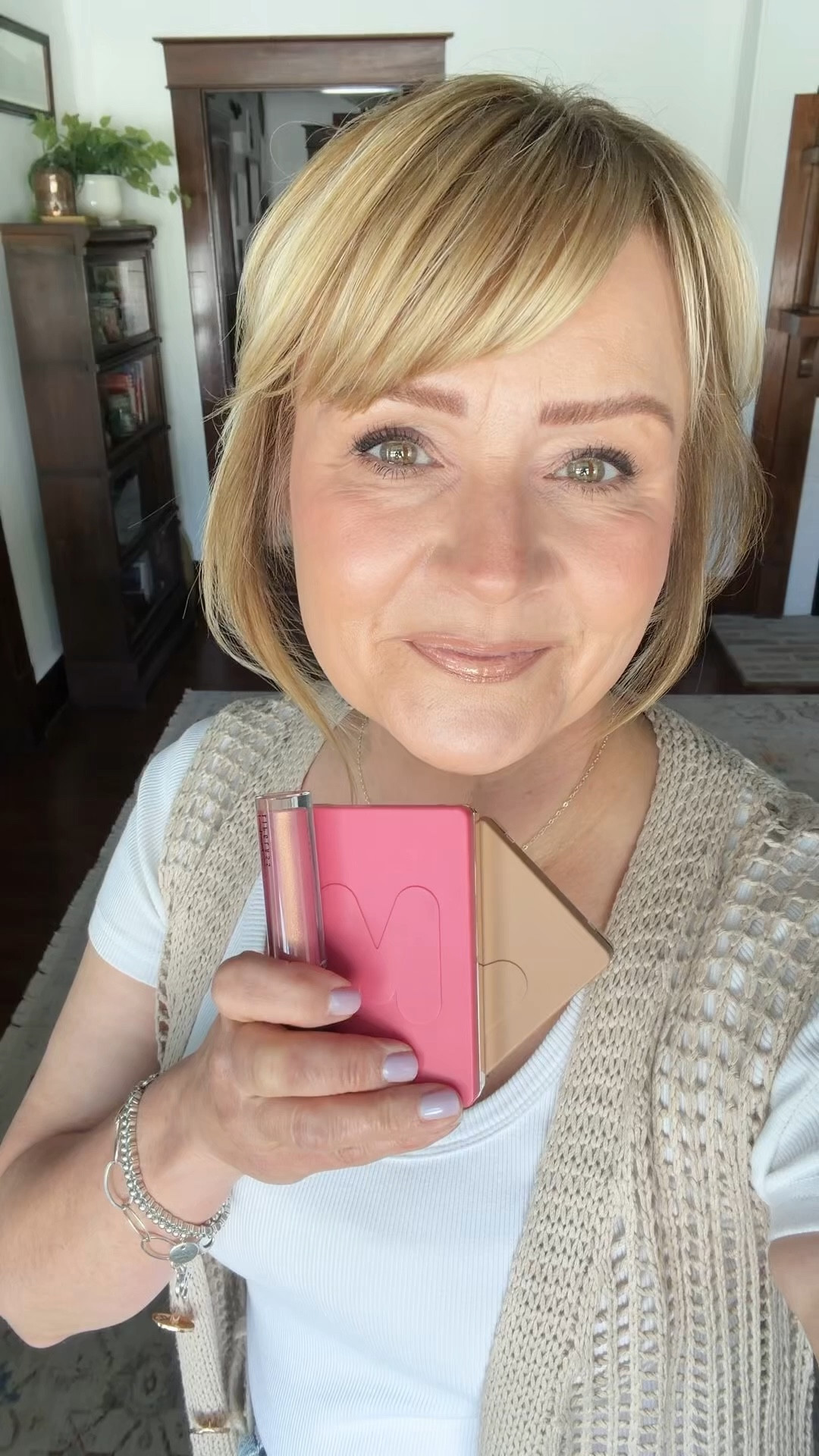 New blush and bronzer palettes.  Both Morphe with this lip combo!!  Yes please!!!
Blush in Blind Date
Bronzer in Maui Surf
Gloss in Nymphette 

#LTKBeauty #LTKOver40