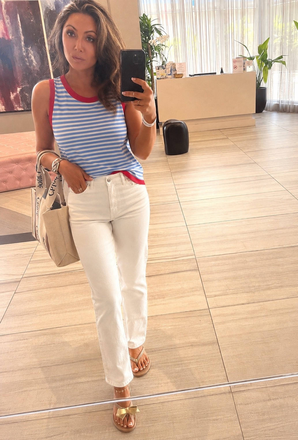 I am obsessed with these jeans and now got then in white, blue and black. That perfect transition from skinny to straight without a cultural shock!
Plus shoo @Madewell  in the LTK app today and get extra 20% off!

#LTKdayinmylife #LTKxMadewell #LTKSaleAlert