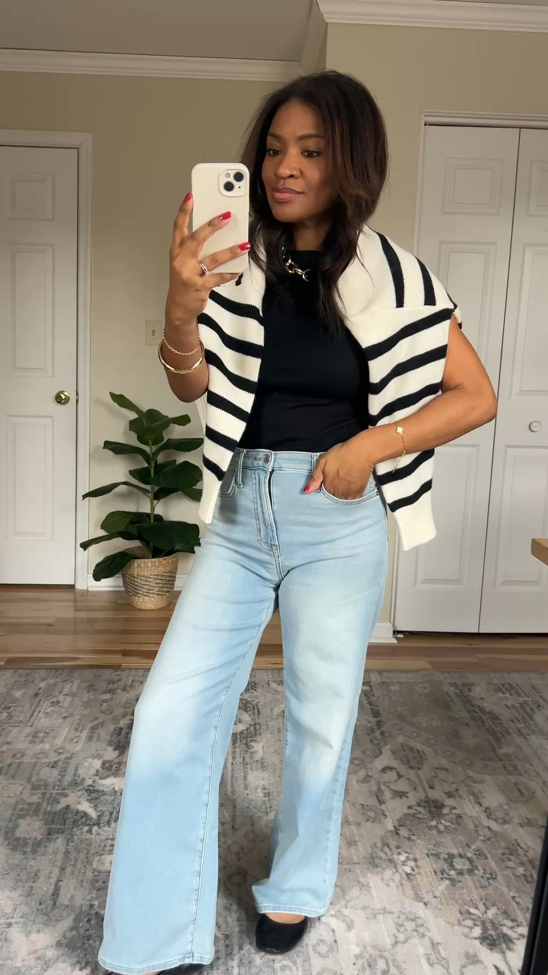 Wearing a medium in the sweater. Small in the basic tee. Size 27 regular in the sweatpants jeans. ￼

#LTKOver40 #LTKootd #LTKgrwm