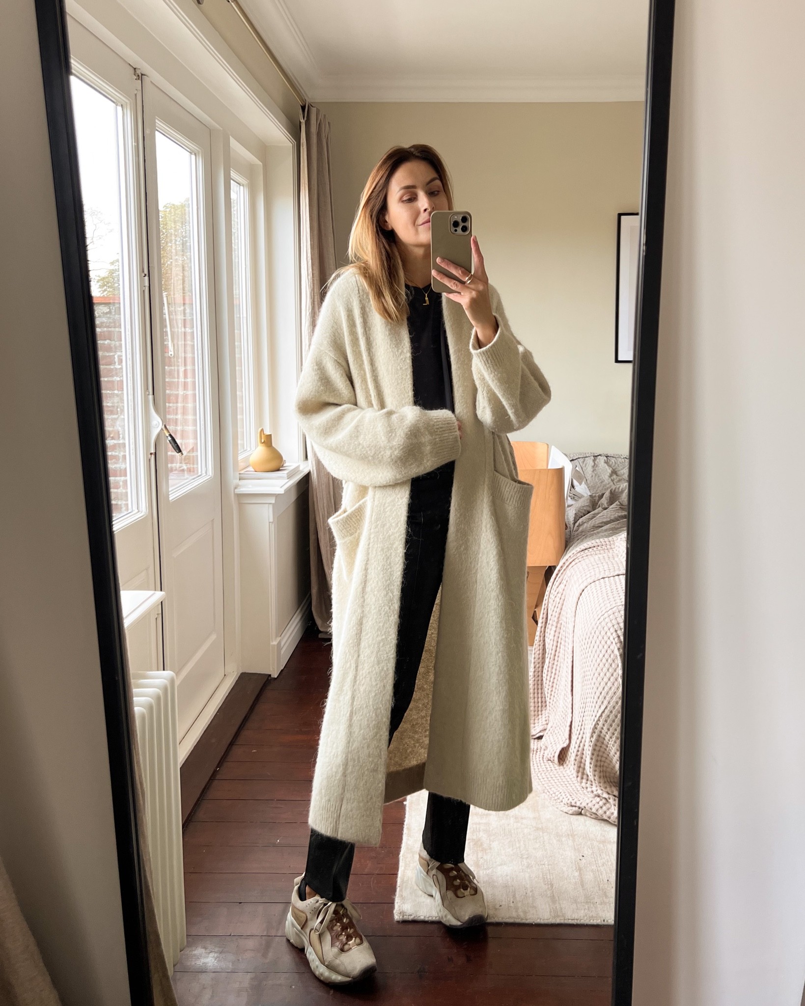 The cosiest knit ever! This longline cardigan from H&M keeps me warm. It’s also perfect to wear as a coat.

#LTKstyletip #LTKeurope