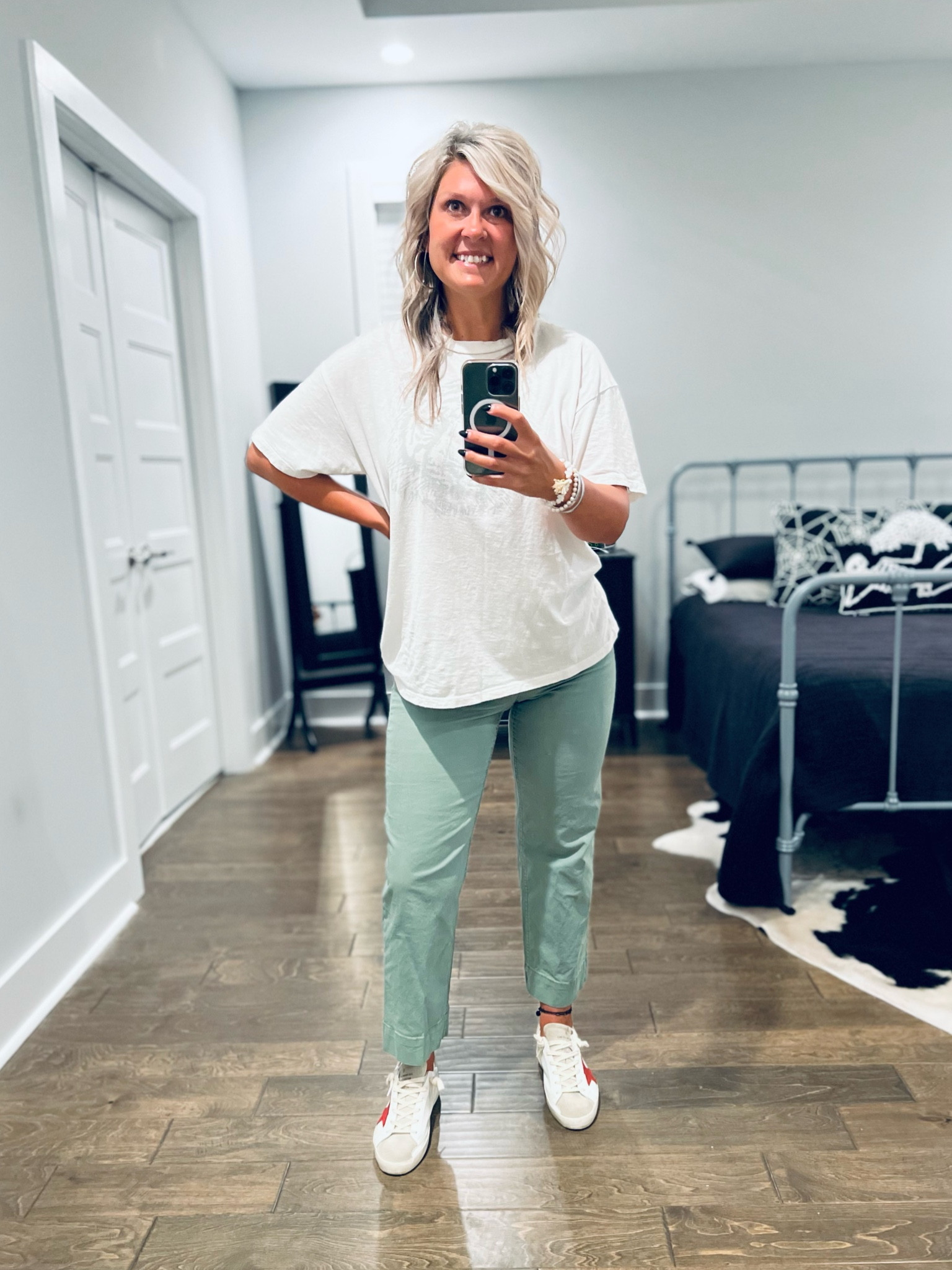 if you are looking for a good cropped pant, these are IT!!! Old navy has the best cropped pants for us short leg gals, they do not disappoint, I PROMISE!! 🖤

have a wonderful tuesday y’all! 🖤

#LTKstyletip #LTKshoecrush #LTKworkwear