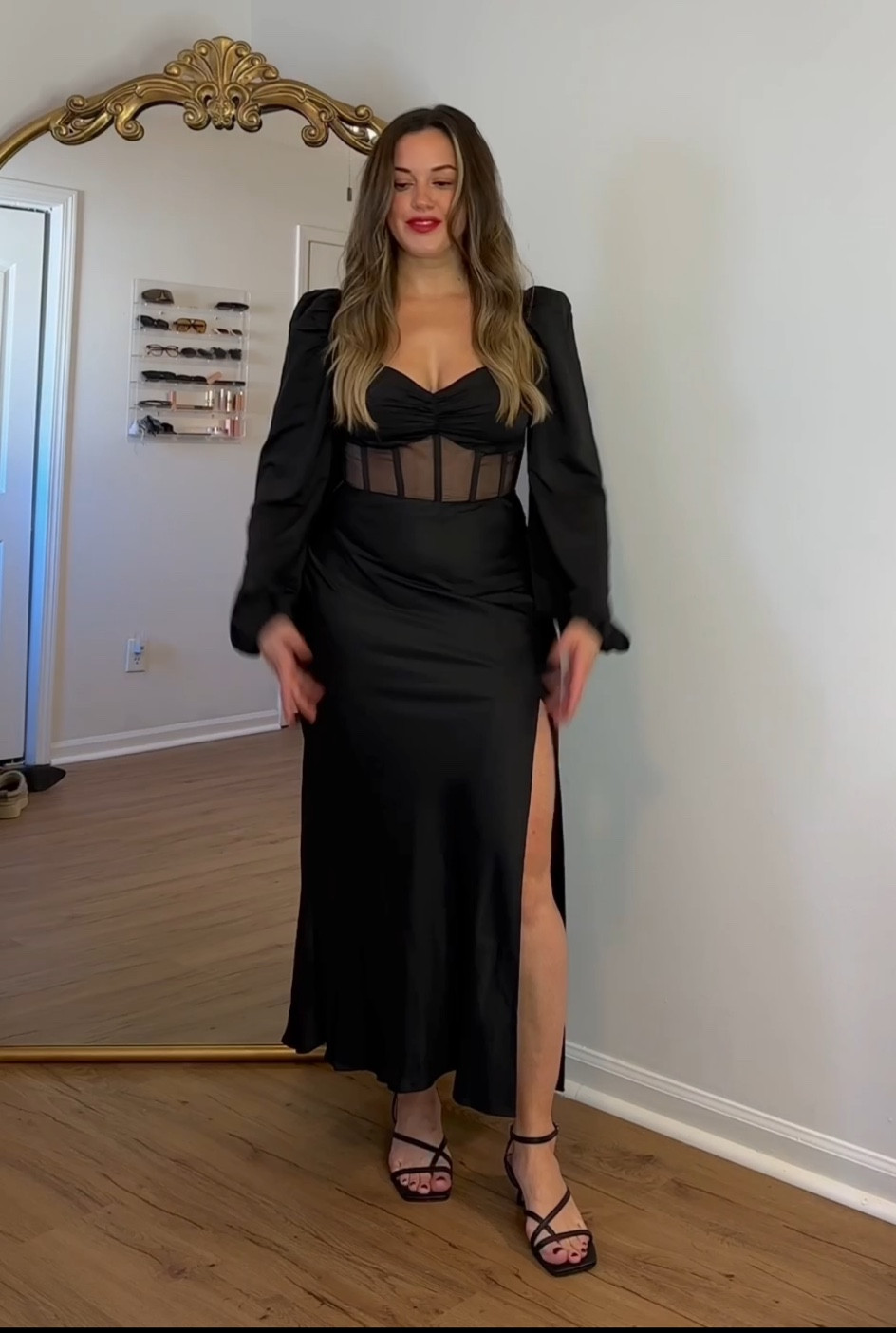 Dress is true to size! Zipper closure in back. Corset style - super flattering. 

#LTKGiftGuide #LTKHoliday #LTKSeasonal