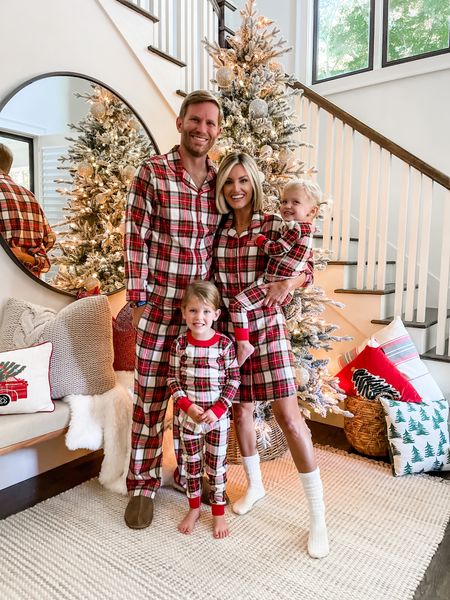 Hanna Anderson sale alert! Such great pjs for the family! They are 50% off today 👏

#LTKHoliday #LTKfamily #LTKCyberweek