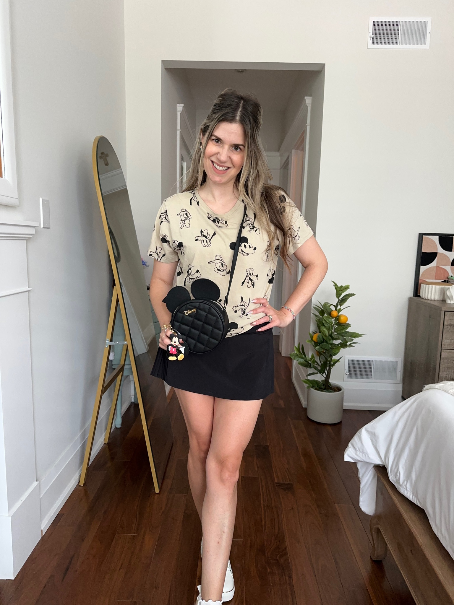 Linking a similar cut Tshirt. Exact one is older  

#LTKsummer #LTKtravel #LTKcanada