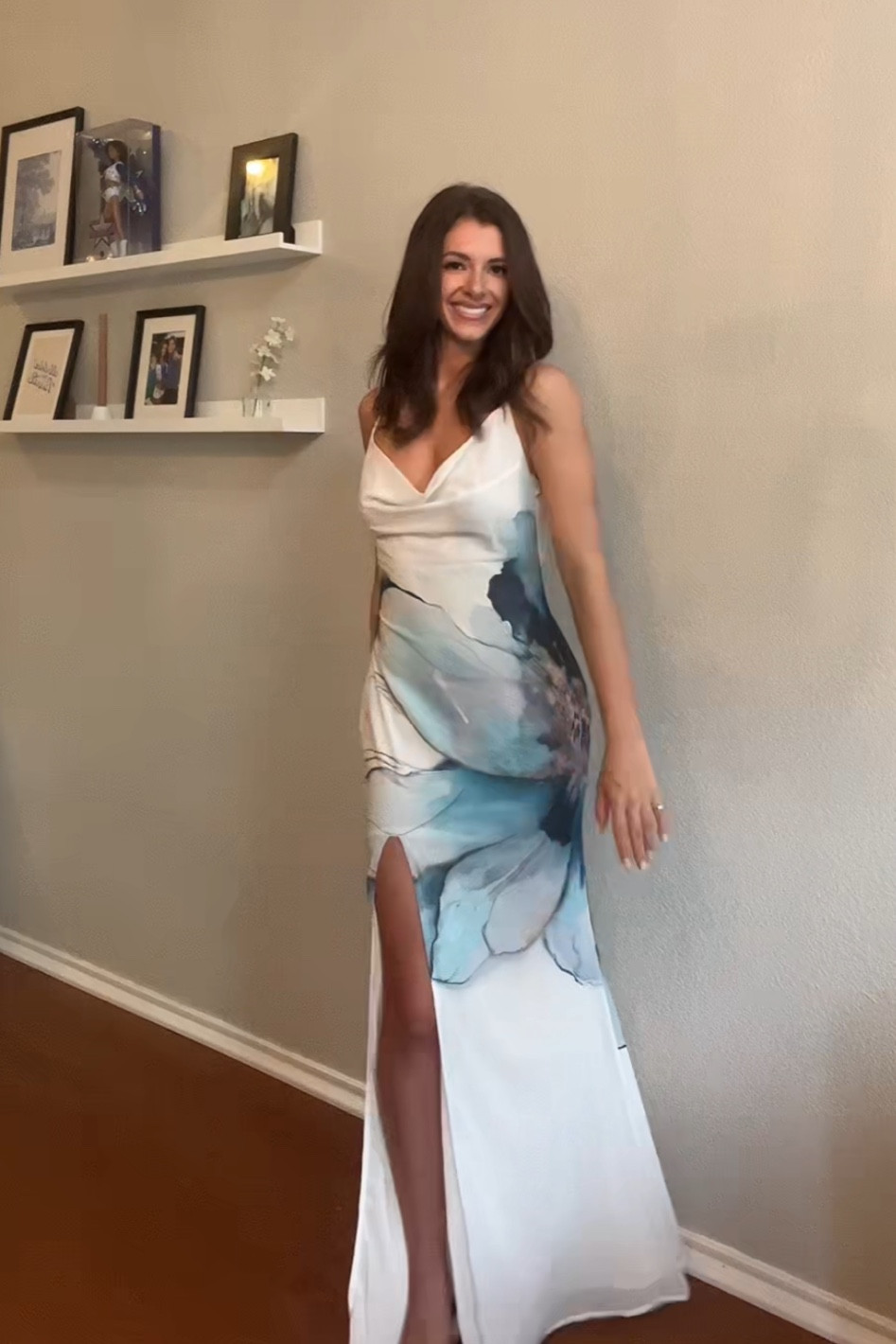 I need a beach vacation asap to wear this dress 😍🙌🏻 




Vacation dress, honeymoon dress , vacation outfit inspo, beach white dress , floral beach dress 

#LTKSwim #LTKParties #LTKTravel