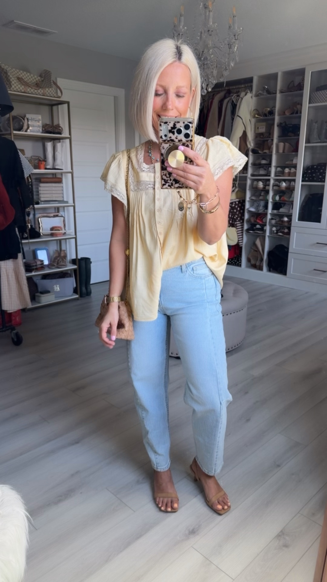 I love this pretty spring top!!!
⬇️⬇️⬇️
Top small (runs big)
Jeans sized up to a 6
Heels sized up 1/2 size 

#LTKSaleAlert #LTKootd #LTKSeasonal