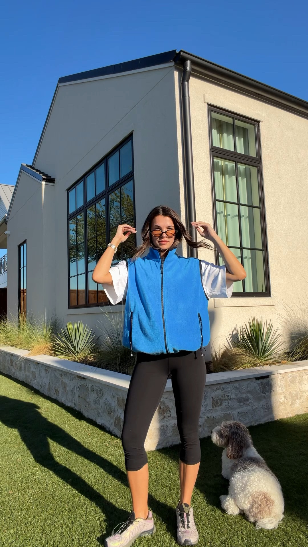 seriously loving this weather & this fit 


Capris, aritzia, amazon finds, finds for less, basics, model off duty, sneakers, vest, Europe, travel, fall outfit inspo, basic tee