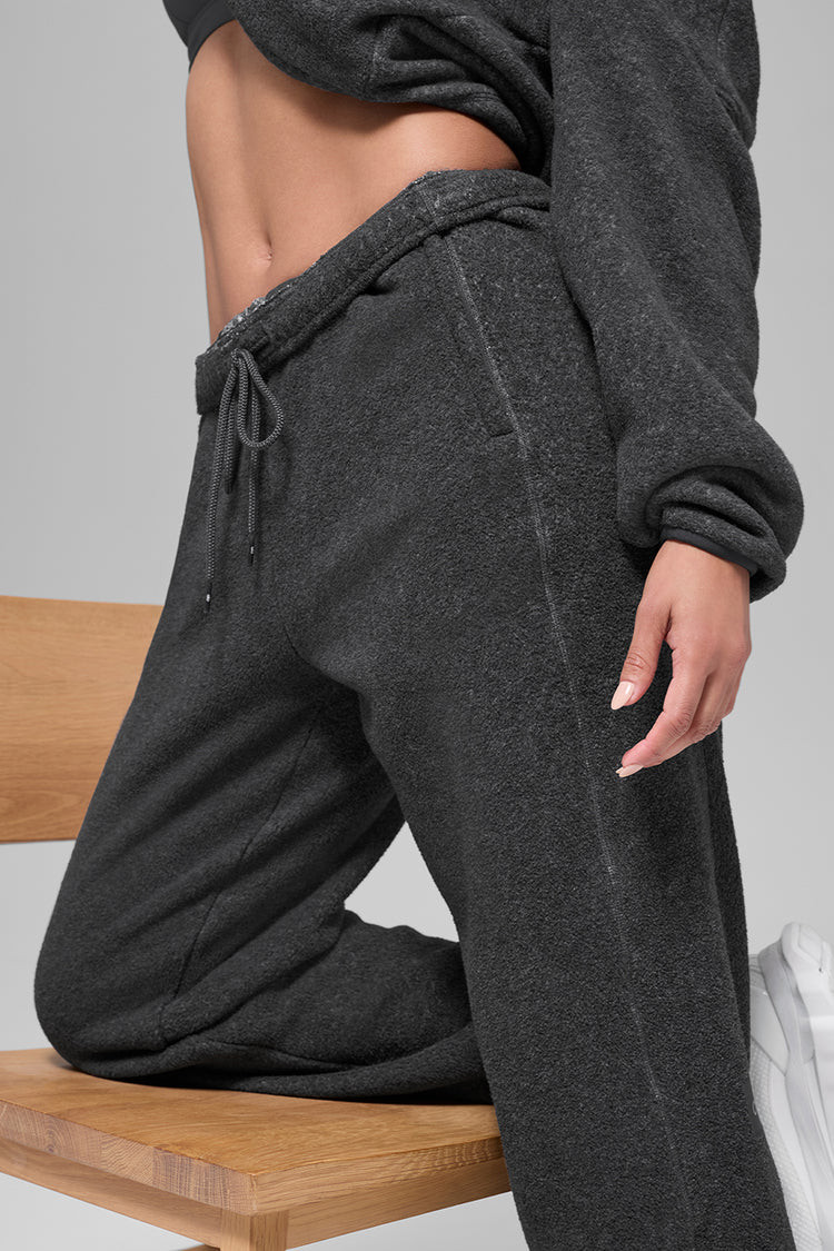 Polar Fleece High-Waist Retreat Jogger | Alo Yoga (US)