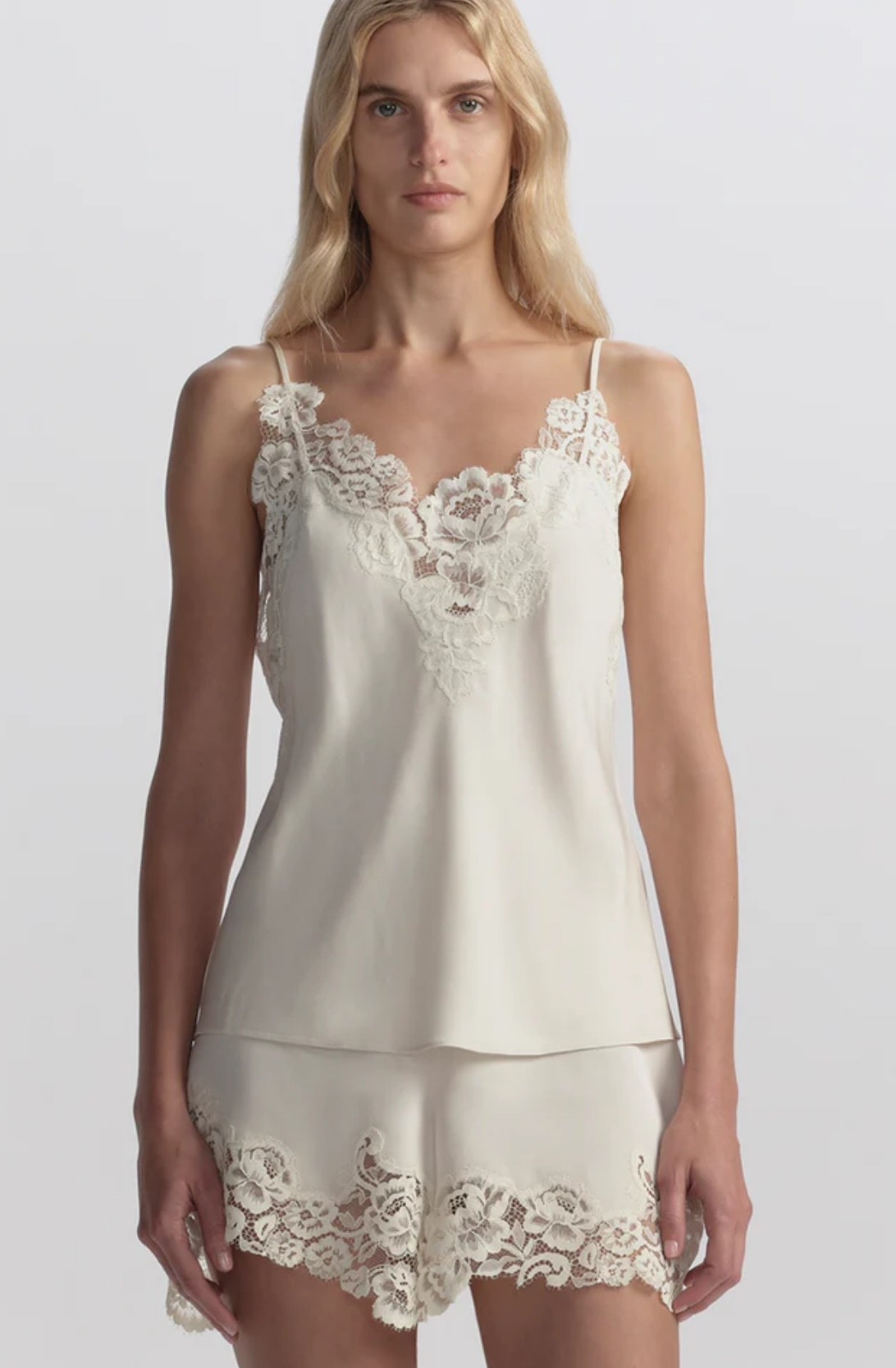 The First Layer 🤍

#LTKSeasonal #LTKootd #LTKOver40