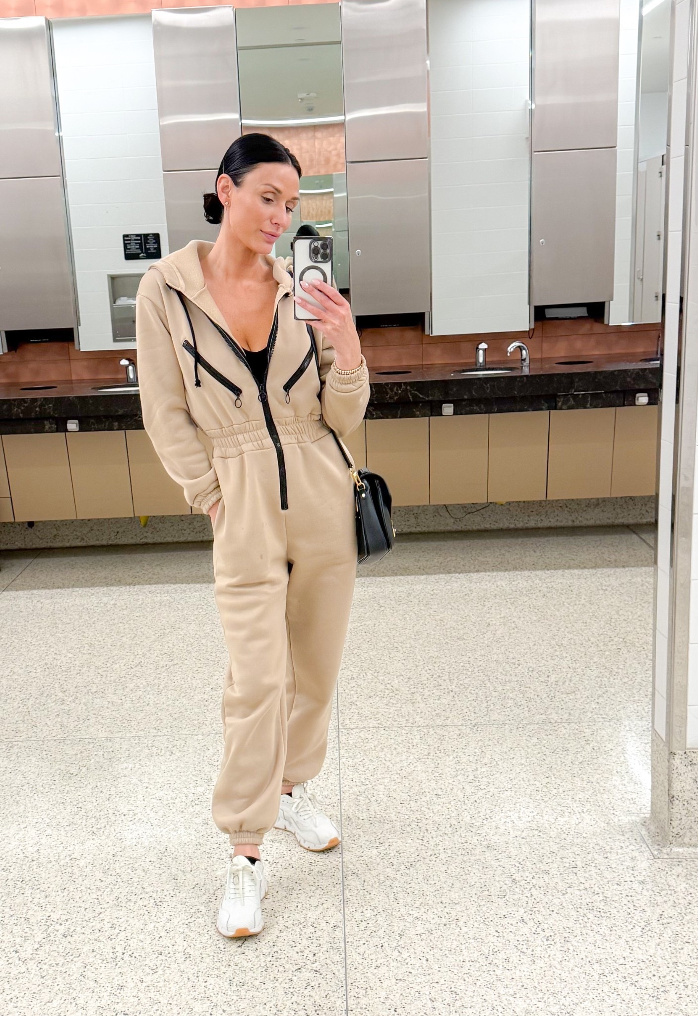 Airplane Travel fit

#LTKFindsUnder50 #LTKActive #LTKTravel