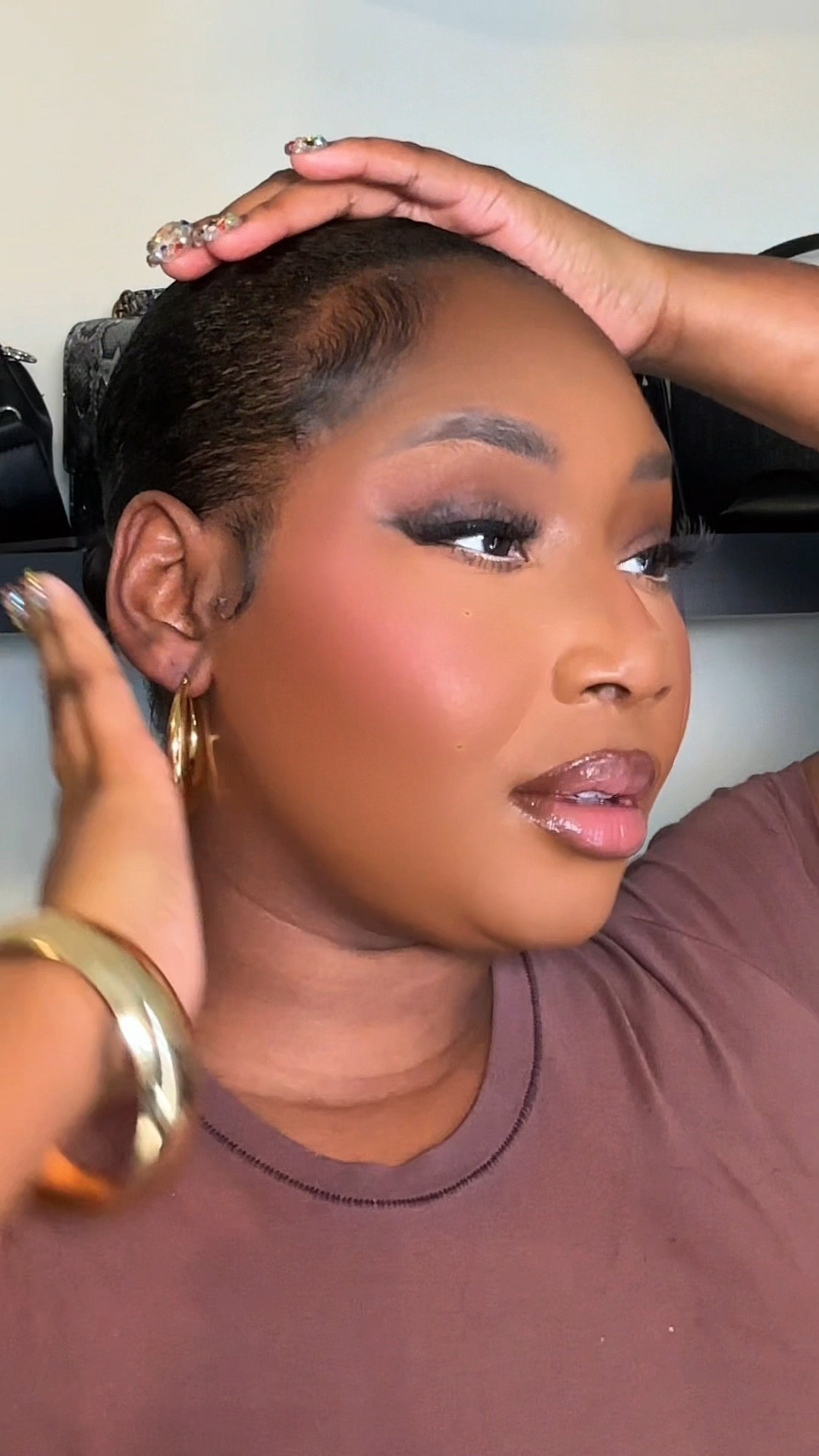 UPDATES FLAWLESS MAKEUP ROUTINE!! #makeuproutine #flawlessmakeup 

#LTKBeauty #LTKItBag #LTKStyleTip