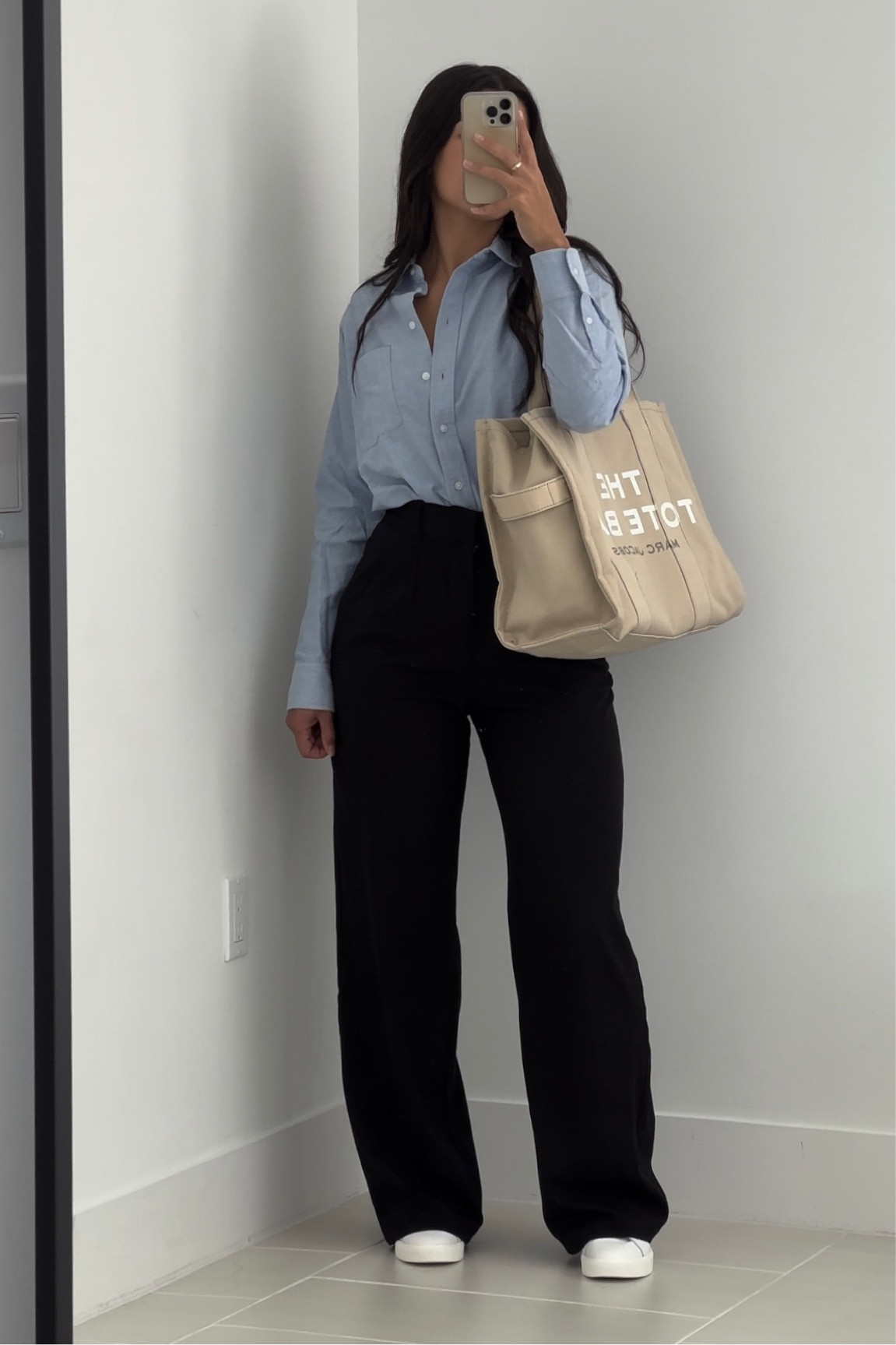 office outfit 🐋🖤🥯

details:
• shirt - everlane, 4, linked
• pants - Abercrombie, similar linked
• sneakers - Sam Edelman, 7.5, linked
• bag - MJ, linked
• watch - mvmt 

links on liketoknowit <3