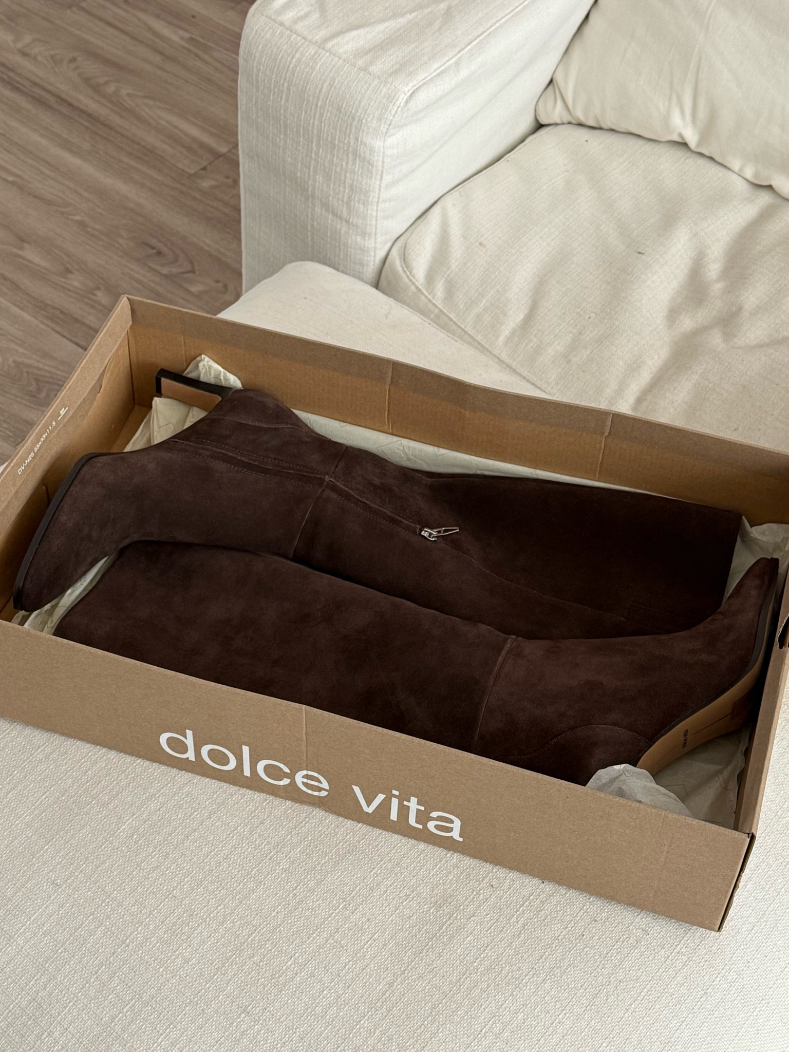 Perfect suede boot for fall 🤎🧸

#LTKShoeCrush #LTKSeasonal #LTKStyleTip