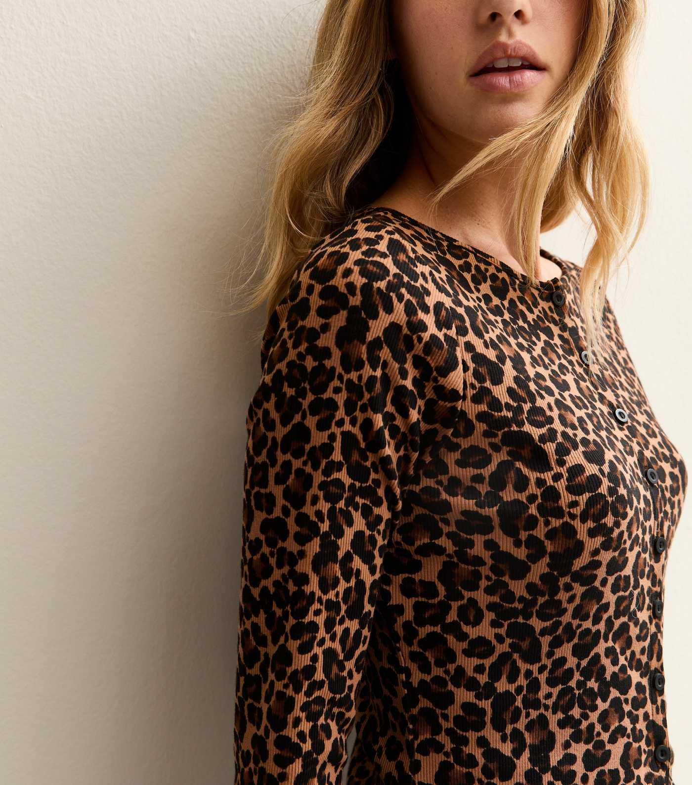 Brown Leopard Print Crew Neck Top | New Look | New Look (UK)