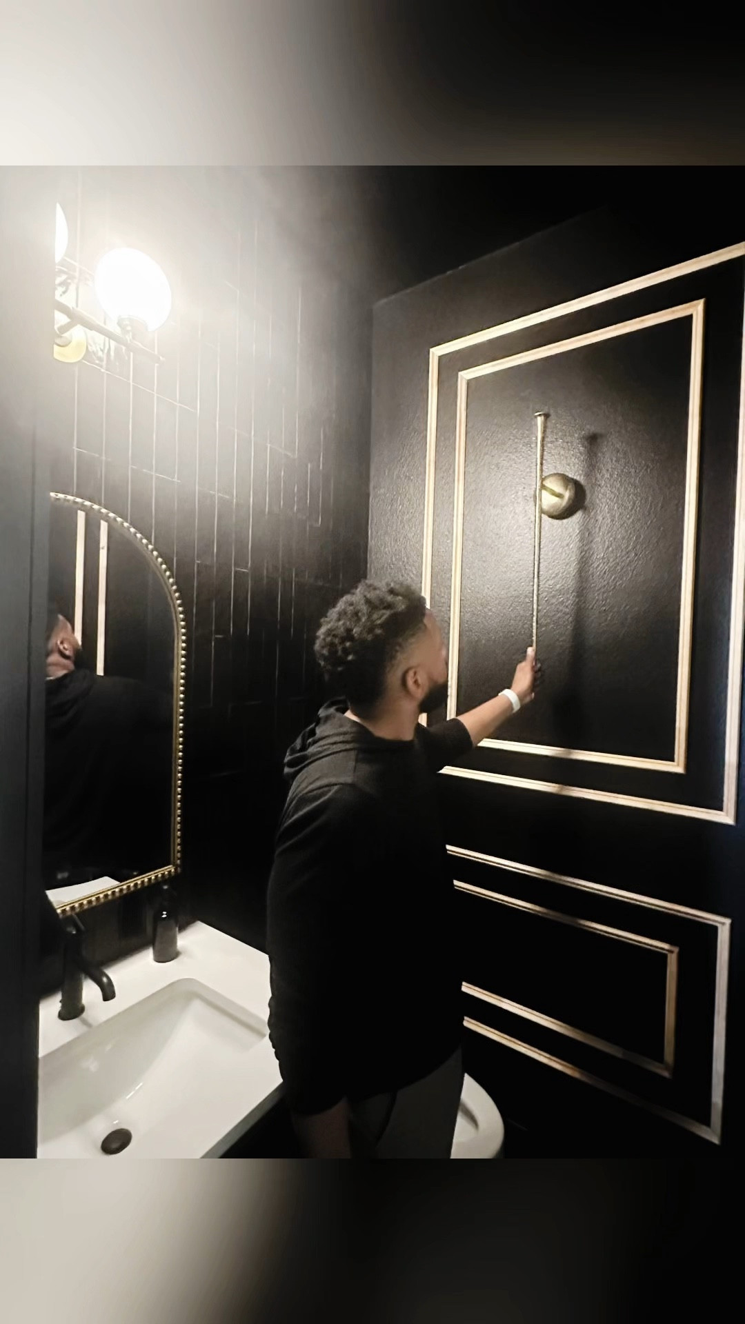 Did you know Zgallerie started selling their products on Amazon!? 

This aged brass sconce is the perfect addition to our moody bathroom! 

#amazon #zgallerie #moodybathroom #homedecor #ltkhome #buildergradeupgrade #sconce #brass #moody #moodyhome 

#LTKHome #LTKWatchNow #LTKFindsUnder50