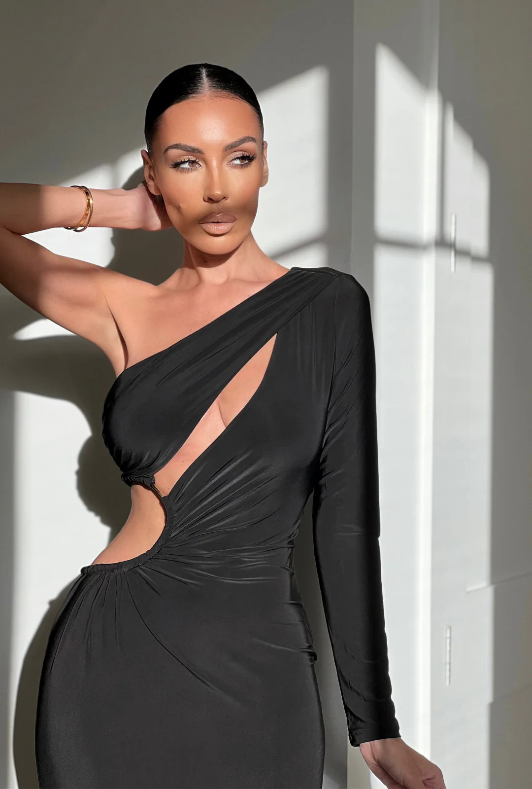 Noir Jorgia Keyhole Dress | JLUXLABEL