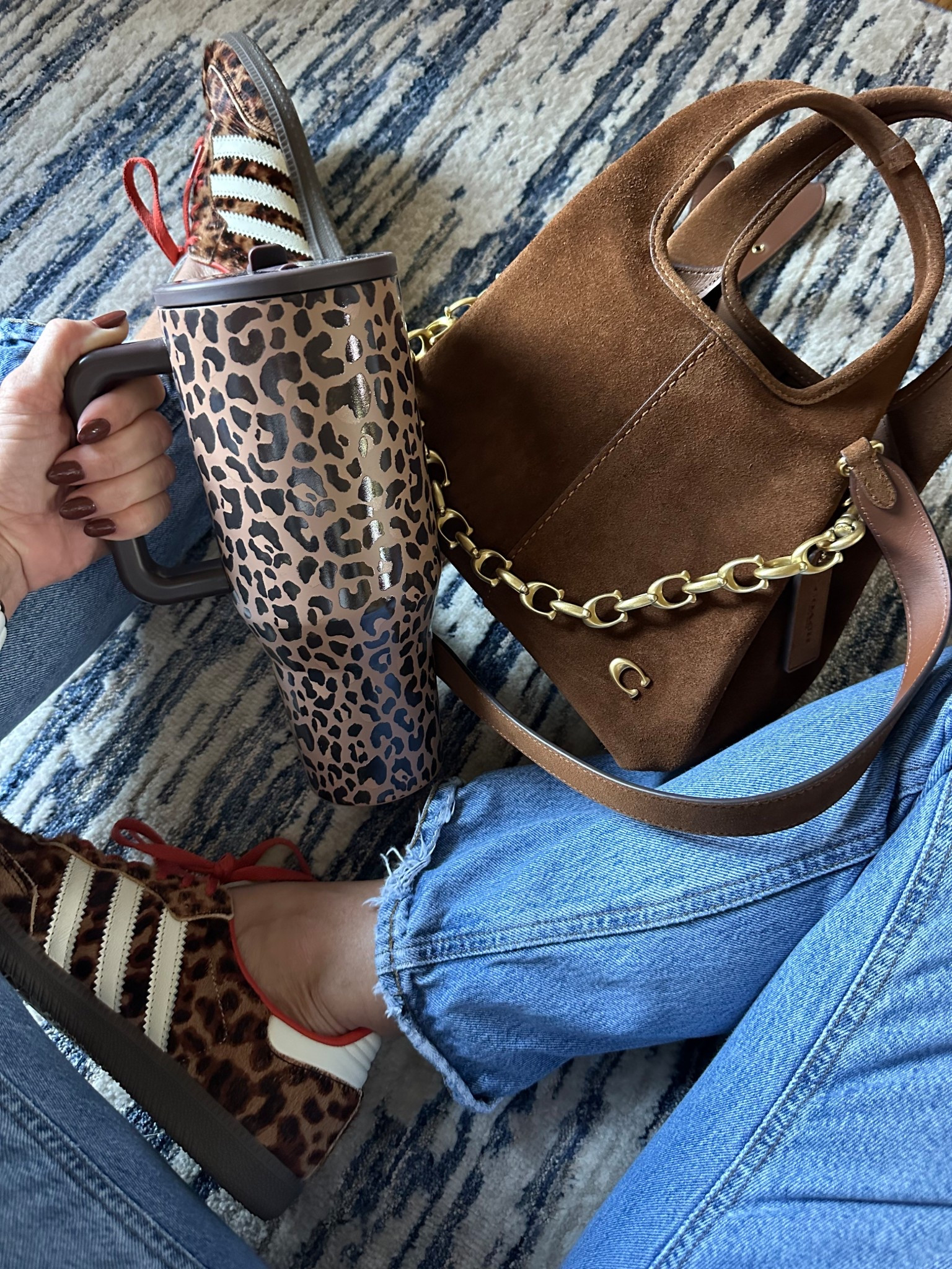 Give me all the browns 



#LTKStyleTip #LTKItBag #LTKOver40