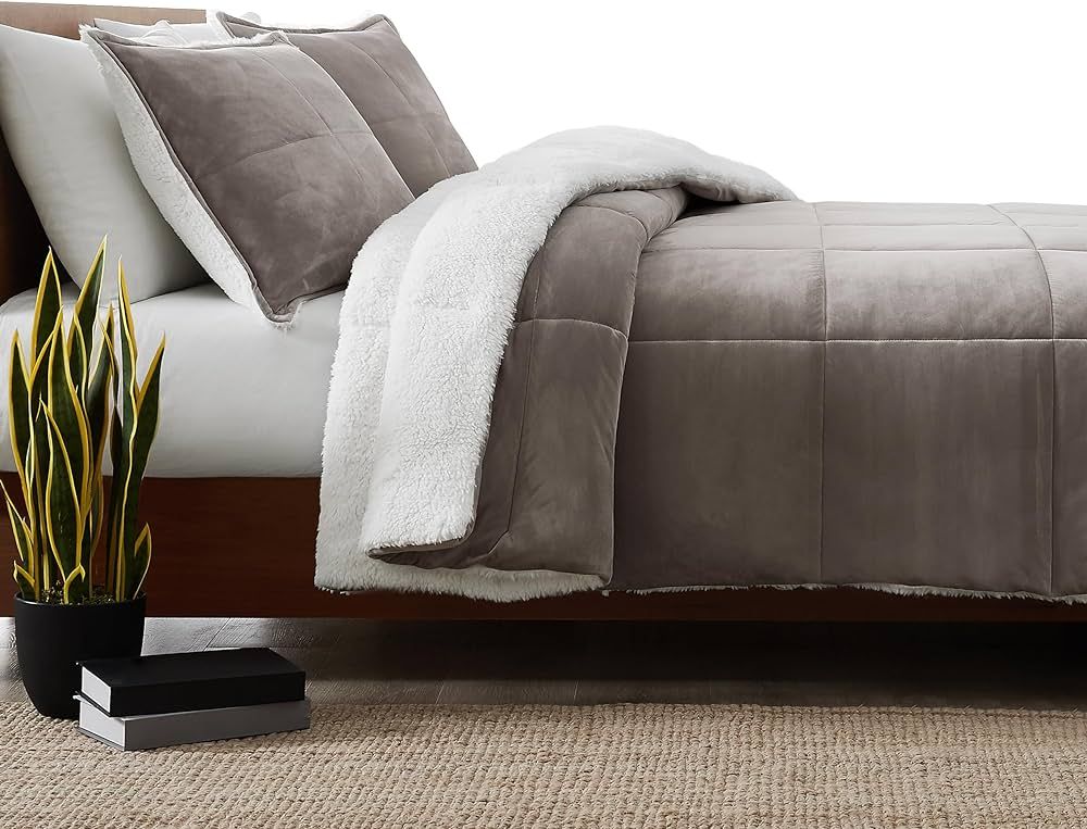 UGG 00434 Blissful Full-Queen Comforter Set Reversible Comforter and Pillow Shams Machine Washabl... | Amazon (US)