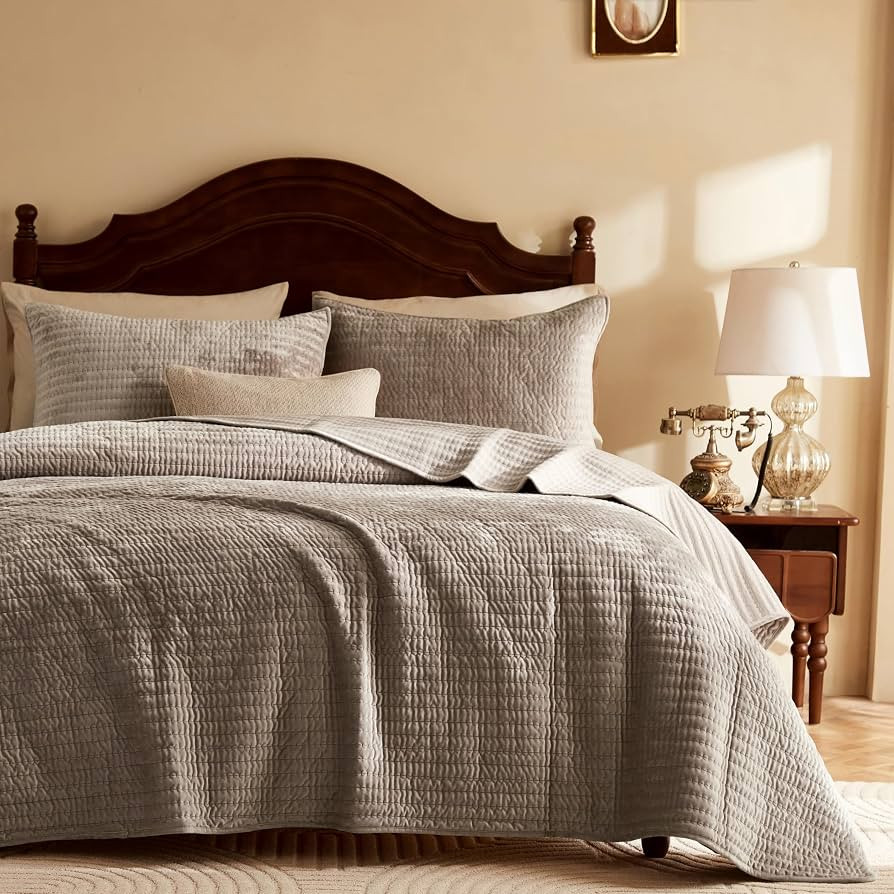 WDCOZY Velvet Queen Size Quilt Set - Brown Taupe Tan Camel Striped Pick Stitch Soft Lightweight B... | Amazon (US)