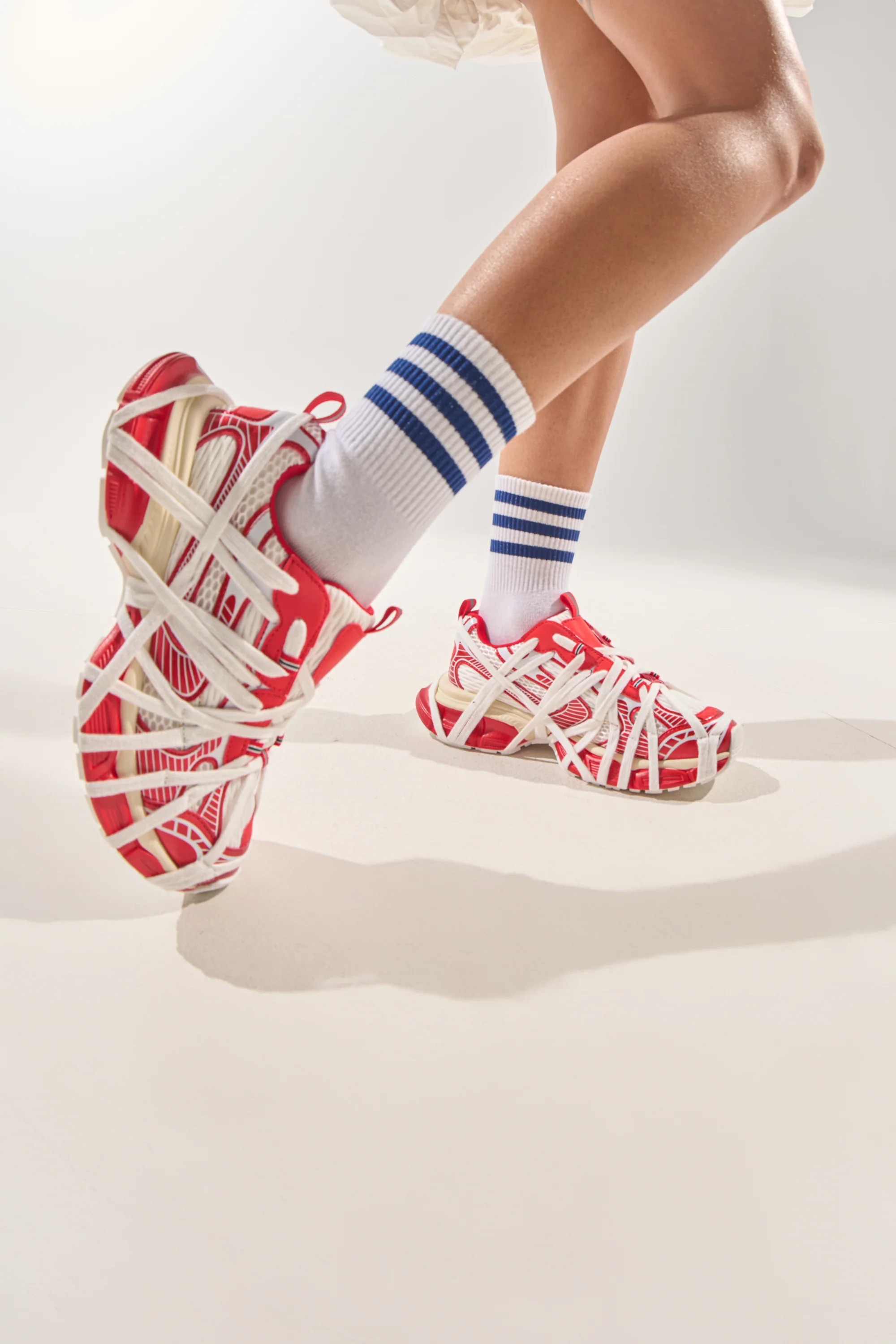 AZALEA WANG SELIE RED FLAT SNEAKER | AKIRA