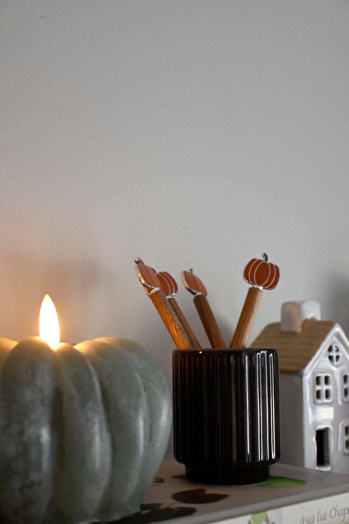 🎃

fall home decor pumpkins coffee bar spoons

#LTKHome #LTKSeasonal