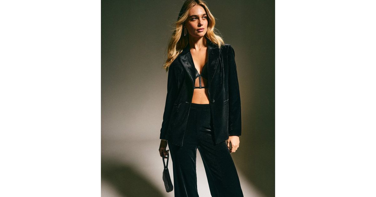 Black Velvet Single Breasted Blazer | New Look | New Look (UK)