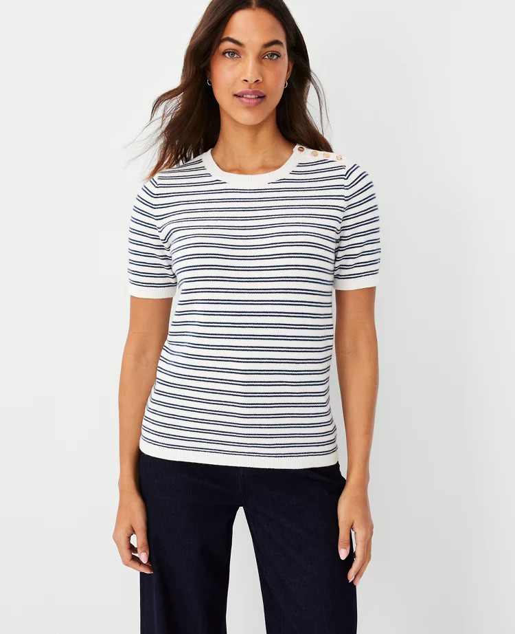 color: Winter White











selected | Ann Taylor (US)