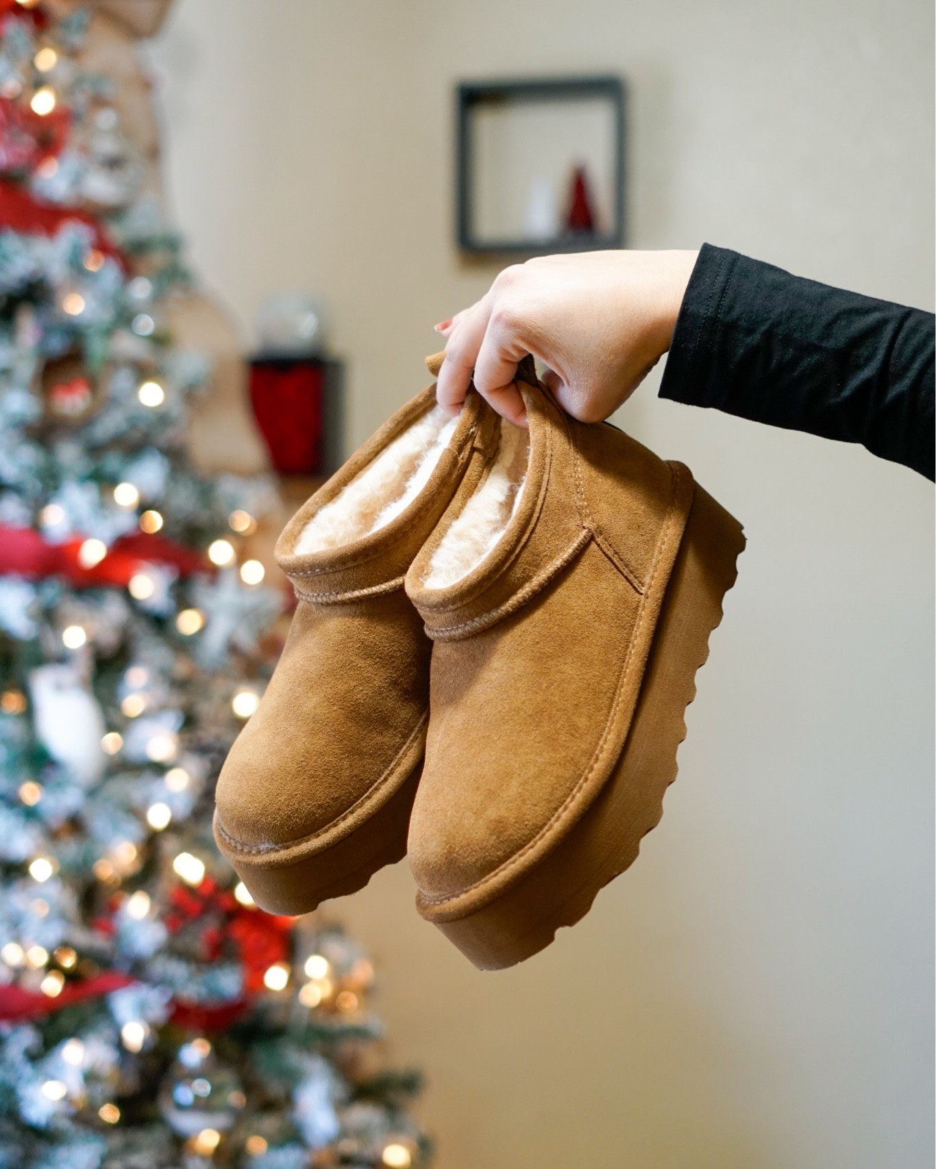 Women's Retro Super Shorty Platform Winter Boot The Ugg Dupe

#LTKCyberWeek #LTKHoliday #LTKSeasonal