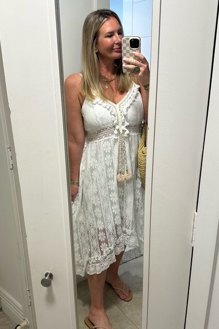 Beach dinner dress



#LTKover40 #LTKfindsunder50 #LTKmidsize