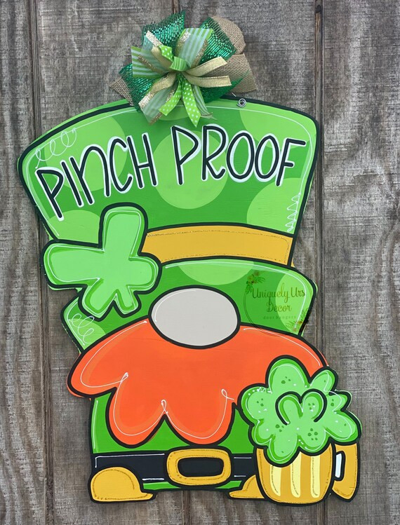 St Patrick’s Day Gnome Door Hanger, Door Hanger, Gnome Door Hanger, St Patrick’s Day Door Han... | Etsy (US)