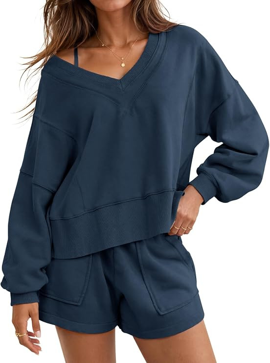 Fisoew Womens 2 Piece Lounge Matching Set Sweatshirts Shorts Sets Sweatsuit | Amazon (US)