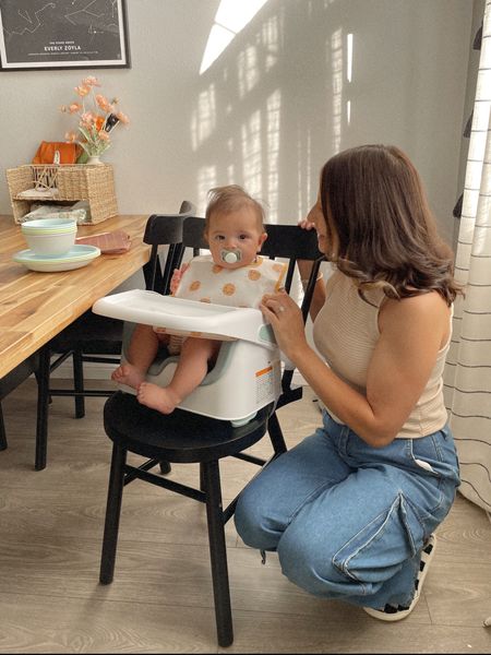 Josey is 6 months which means it’s time to start BLW 🍓🥑🍌 #walmartpartner

I got him a few things from @walmart 

• Monbébé Bobbie Booster
• Parent’s Choice 3 Compartment   Suction Plates
• Parent’s Choice Bowls
• Parent’s Choice 3 Pack Water Resistant Bibs With Crumb Catcher
#walmartbaby

I did BLW with Jade and we both loved it so I’m excited to see how Josey does. The biggest takeaway I got from BLW is they learn best by watching you so I wanted to have Josey at the table with us vs a stand alone high chair. 

I linked everything here in my @shop.LTK #liketkit


#LTKbaby