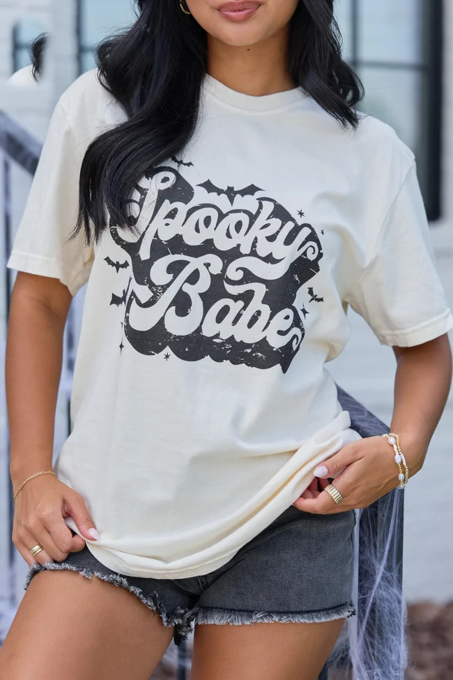 Spooky Babe Ivory Graphic Tee | Pink Lily