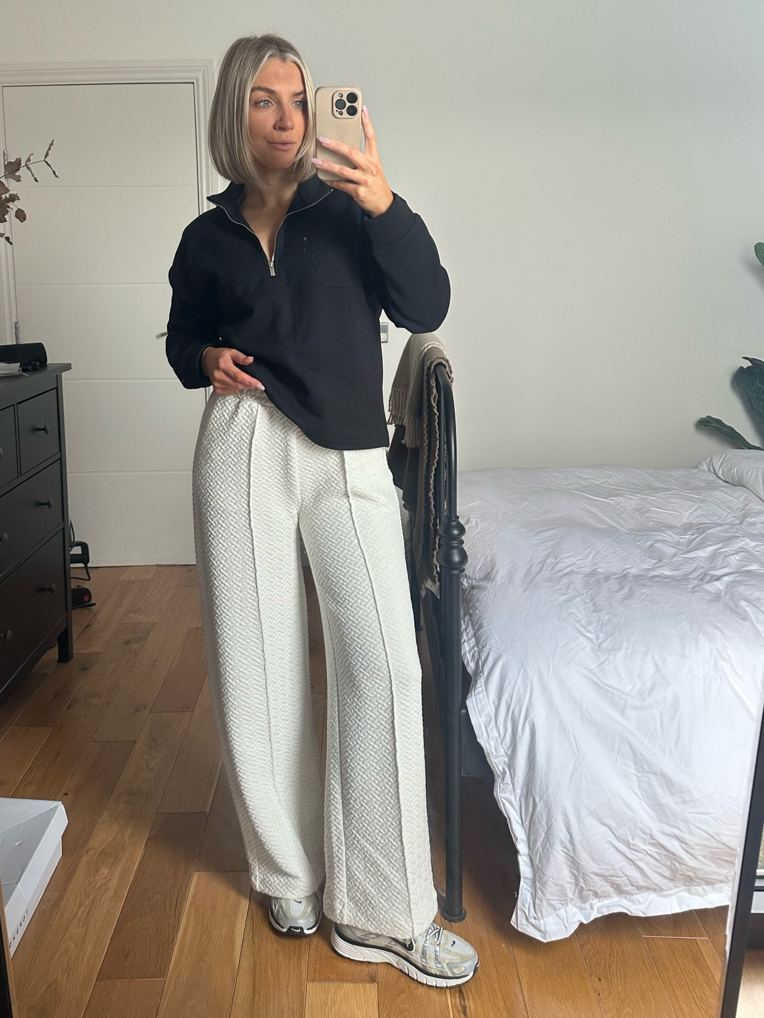 Nike p6000
White joggers
Black zip sweat 
Casual outfit ideas 
Monochrome outfit
Quiet luxury trench 
Elevated basics 

#LTKfindsunder50 #LTKstyletip #LTKeurope