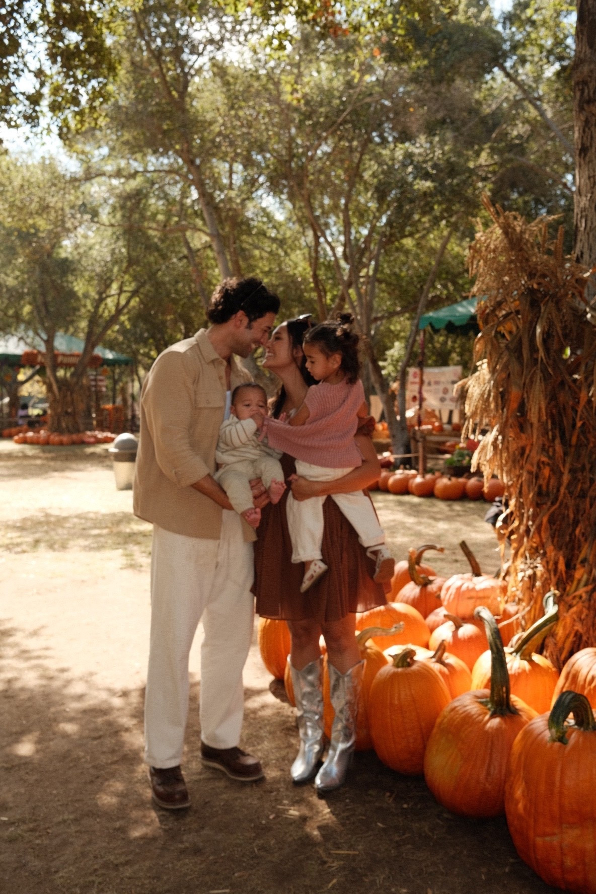 Fall Family Photos and the perfect fits for everyone 🍁

#LTKSeasonal #LTKFamily #LTKBaby