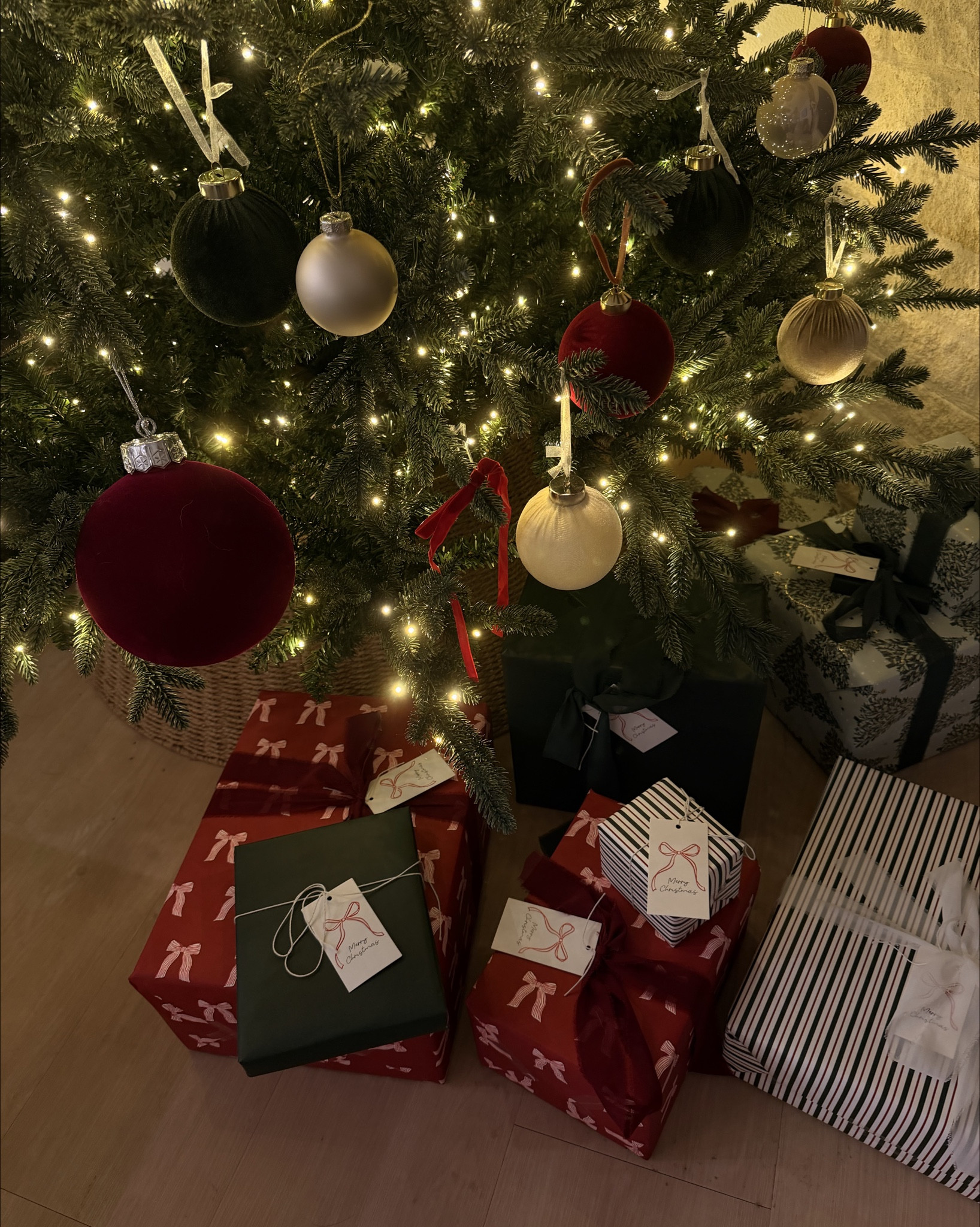 the most gorgeous matte wrapping paper! 

#LTKSeasonal #LTKHoliday