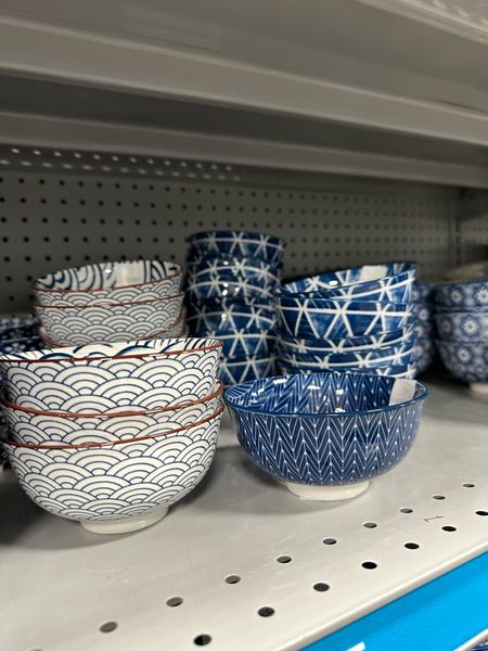 Blue and white bowls for your kitchen 

#LTKparties #LTKfindsunder100 #LTKhome