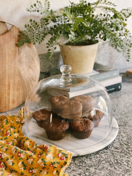 Freshly baked banana nut muffins look extra fancy in this marble dome tray. 

#LTKhome