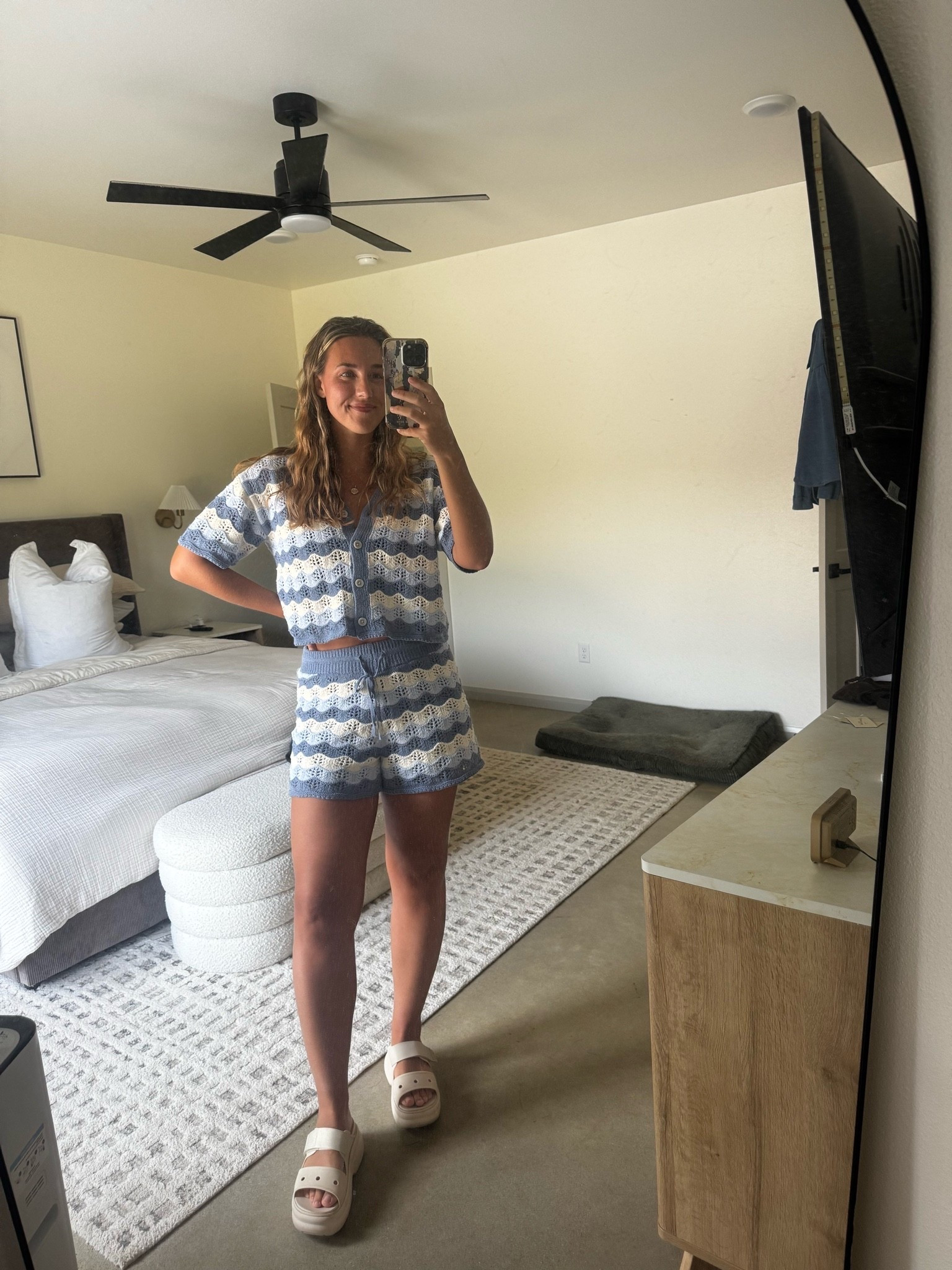 Love this summer/fall classic outfit 🫶🏼 I am wearing a small top and medium shorts