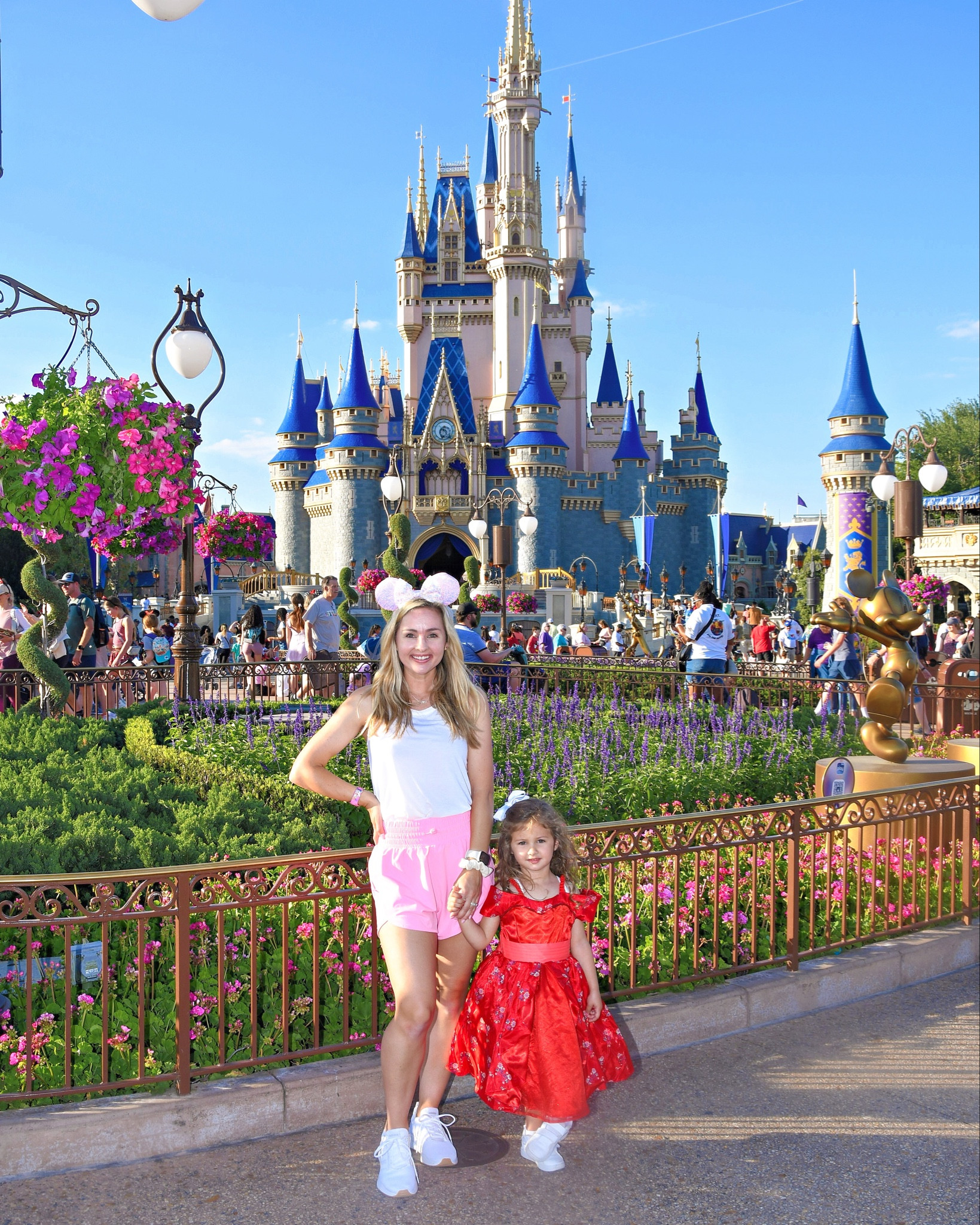 Pink in the kingdom!
Top: small
Shorts: xsmall

#LTKTravel #LTKStyleTip #LTKActive