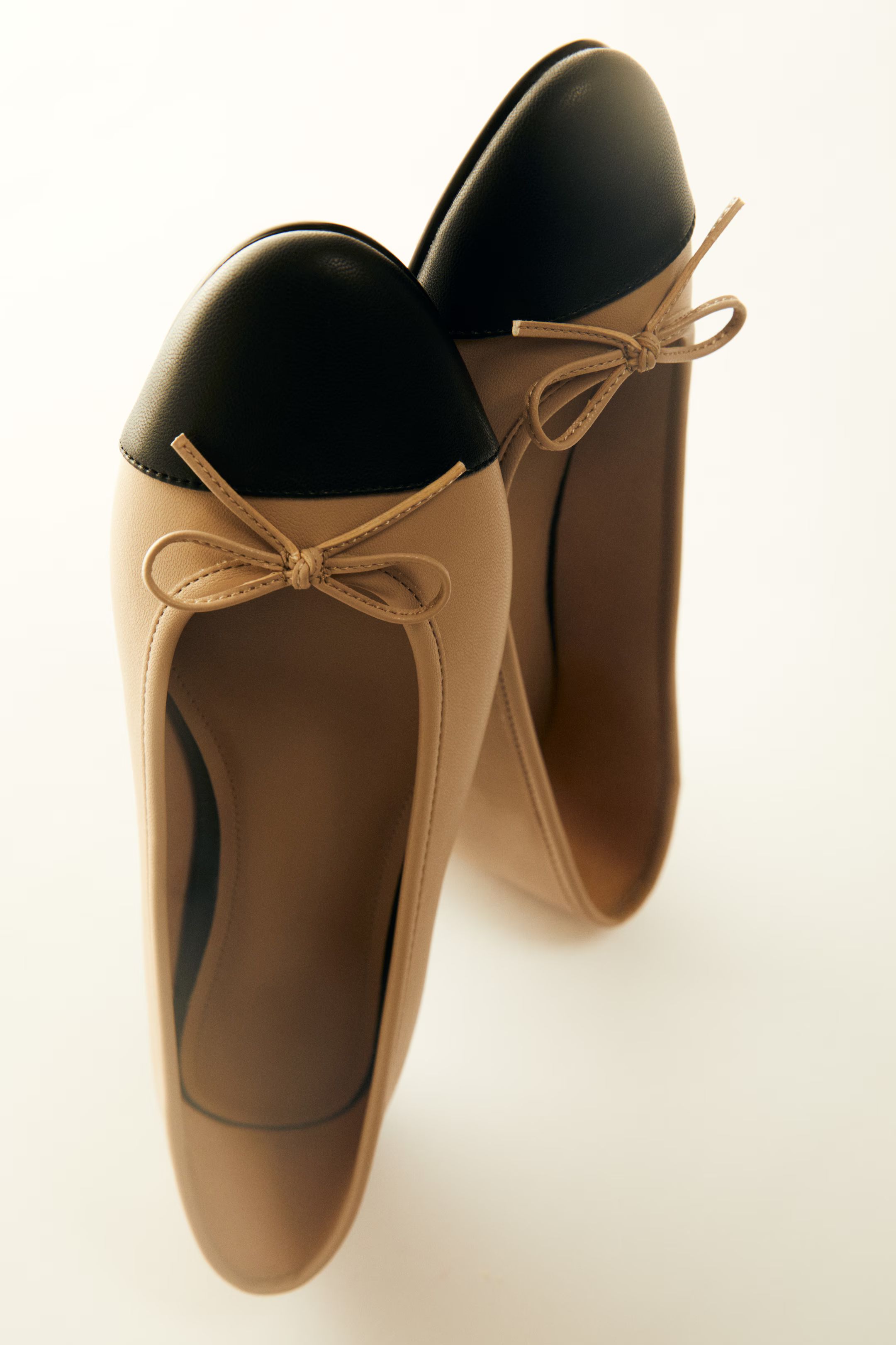 Ballet pumps - No heel - Beige/Black - Ladies | H&M GB | H&M (UK, MY, IN, SG, PH, TW, HK)